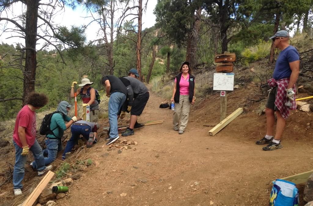 Putting up Wayfinding Signage on Talaya Hill with County Volunteers